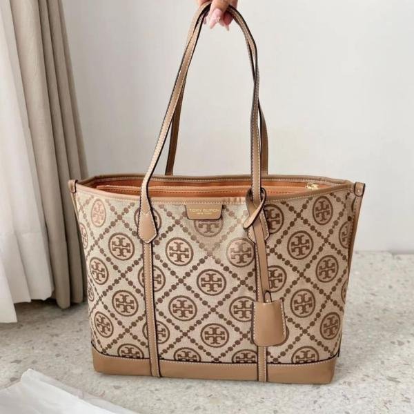 Tory Burch hang bag