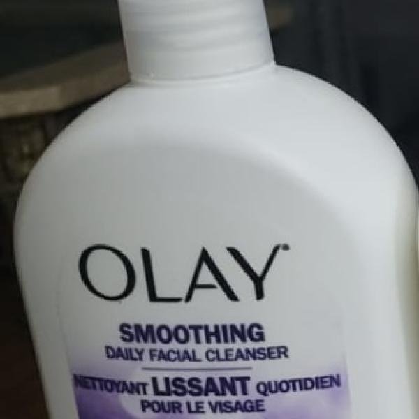 Olay Smoothing daily cleanser 473 ML