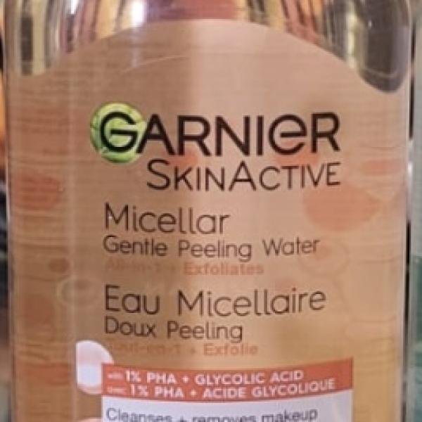 Garnier Gentle peeling water Acid
