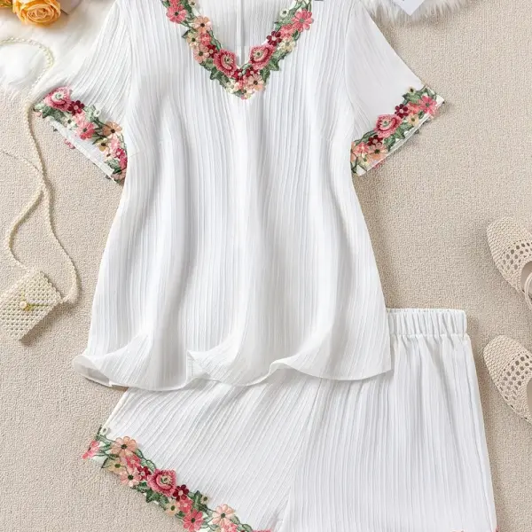 Color Block V-Neck Floral Embroidery Patchwork Short Sleeve Set with Elastic Waistband and Embroidered Shorts